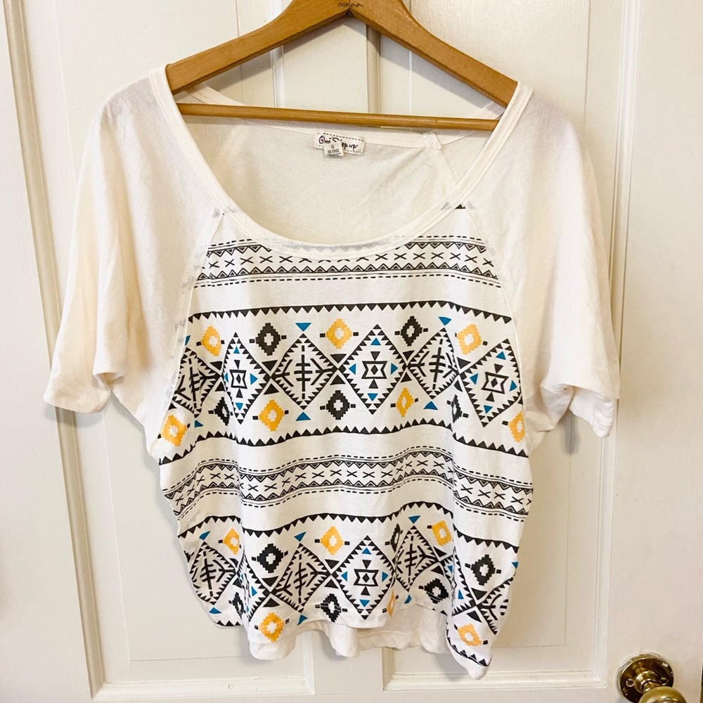 🌸 one step up boho Aztec southwestern shirt